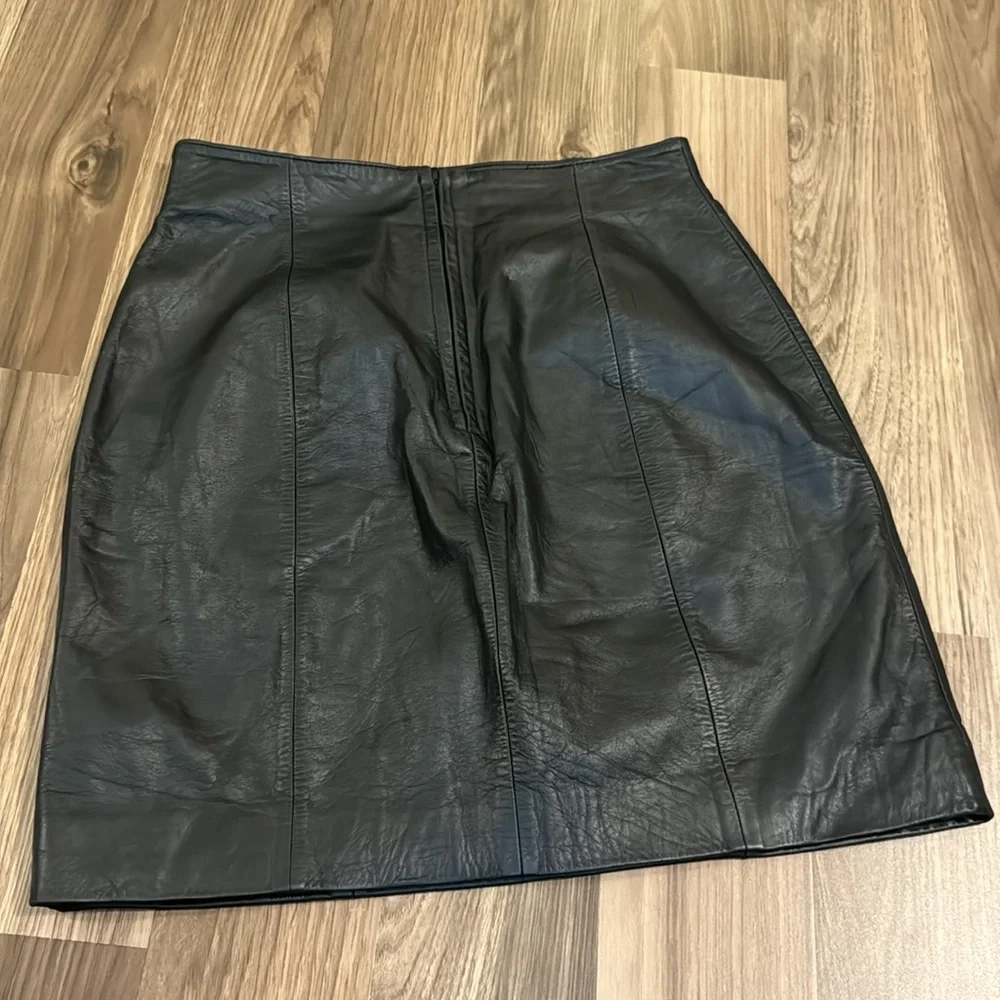 Byrnes & Baker Genuine Leather Soft Black Lined High Waist Zip Up Midi Skirt 10 - Picture 5 of 13